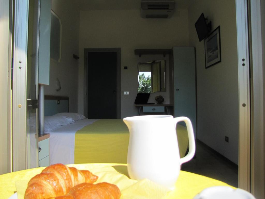 Hotel Etna - Nuova Gestione Romagnola All-Inclusive Spiaggia Parcheggio 리치오네 객실 사진