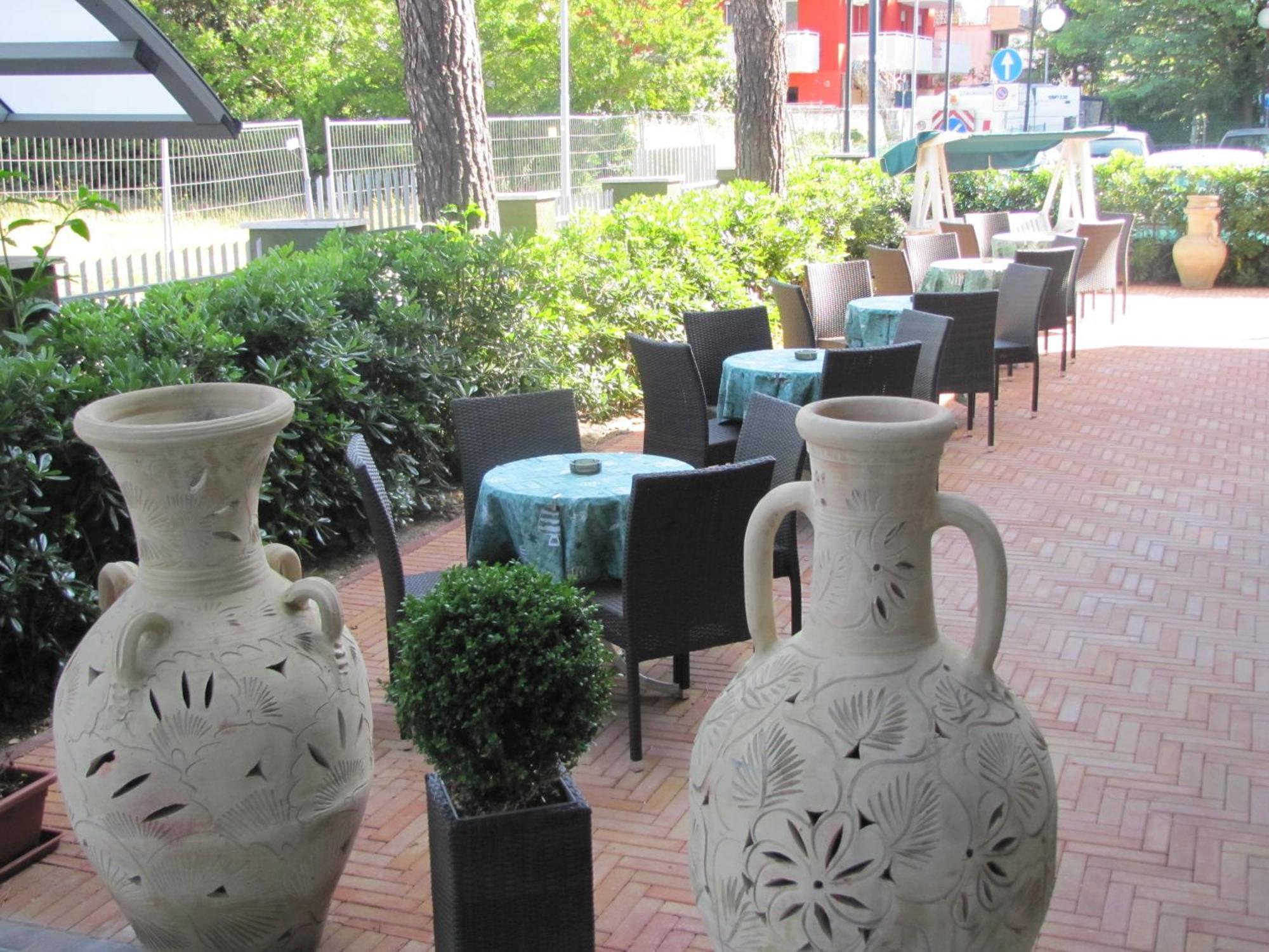 Hotel Etna - Nuova Gestione Romagnola All-Inclusive Spiaggia Parcheggio 리치오네 외부 사진