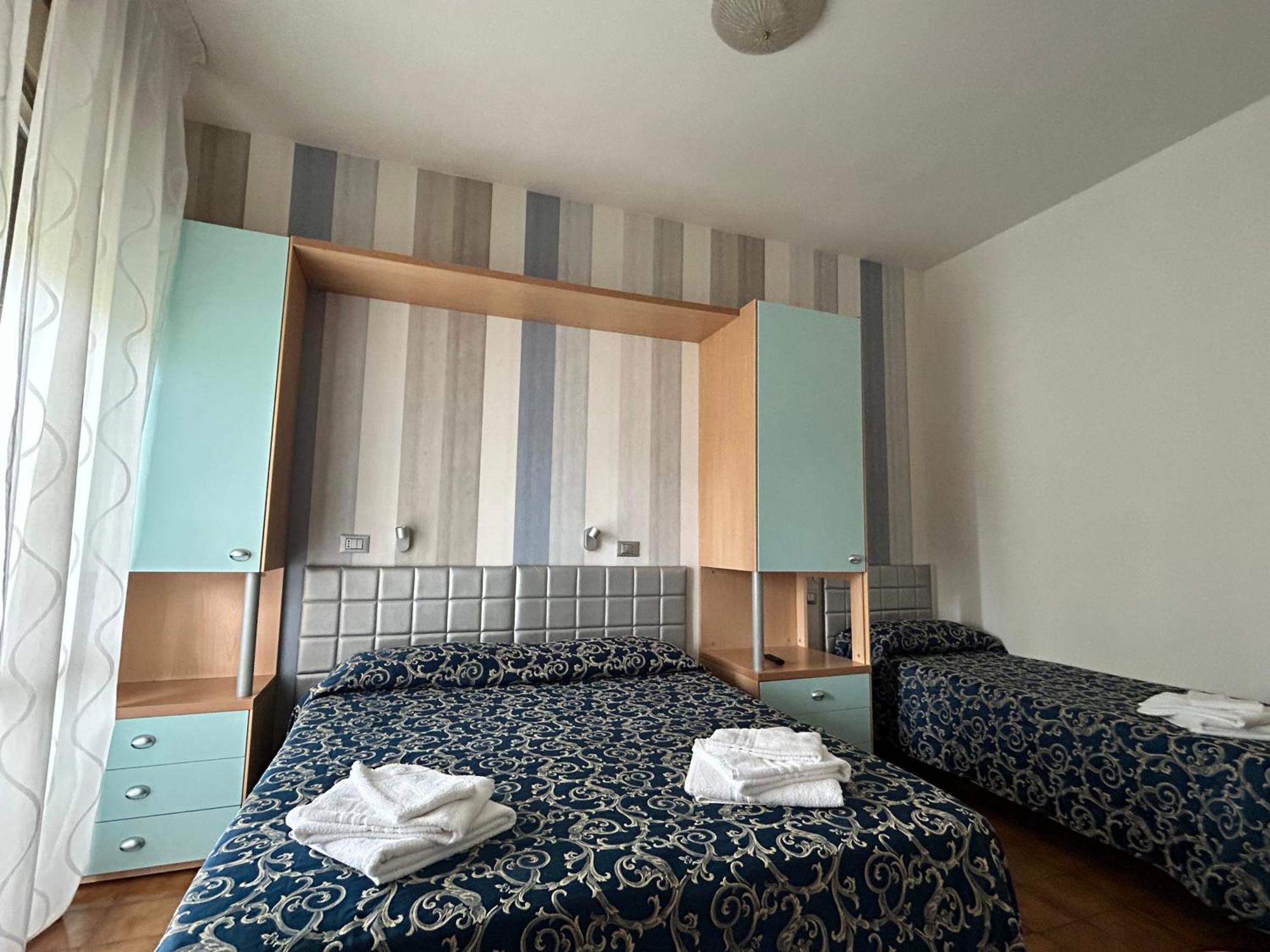 Hotel Etna - Nuova Gestione Romagnola All-Inclusive Spiaggia Parcheggio 리치오네 외부 사진