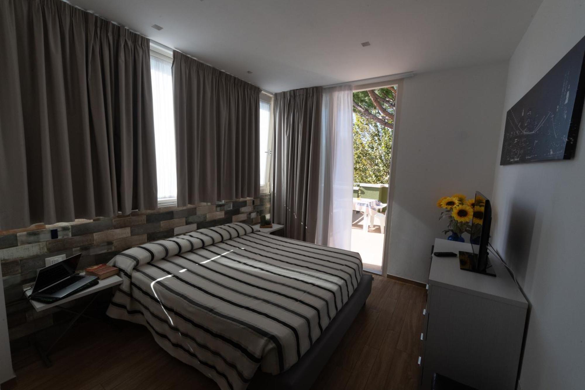 Hotel Etna - Nuova Gestione Romagnola All-Inclusive Spiaggia Parcheggio 리치오네 외부 사진