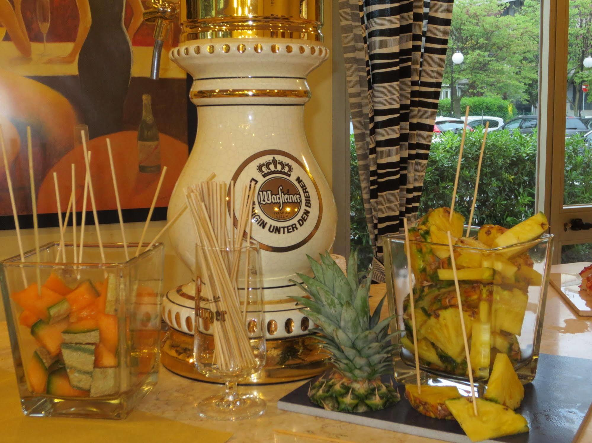 Hotel Etna - Nuova Gestione Romagnola All-Inclusive Spiaggia Parcheggio 리치오네 외부 사진
